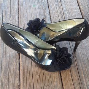 Carlos Santana Black Cupcake Pumps Open Toe